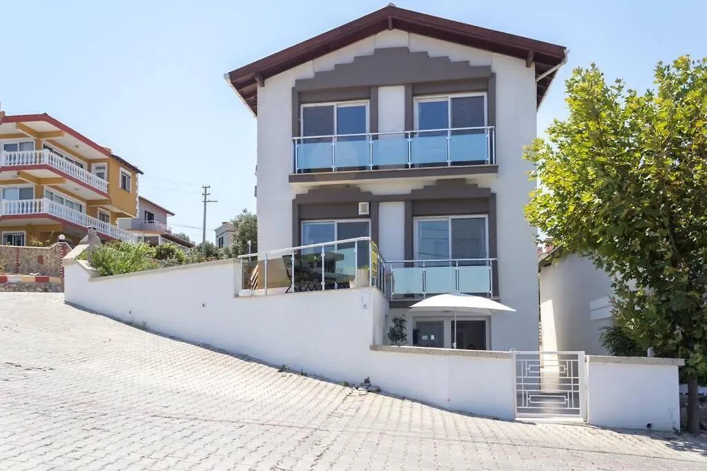 BougainvillaStudio Çeşme